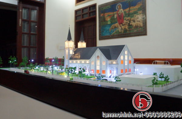 Mô hình kiến trúc nhìn từ khu vực hành lể Mô hình kiến trúc nhìn từ khu vực hành lể