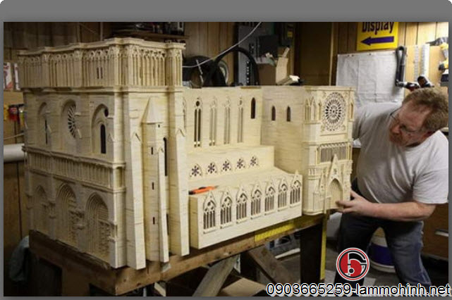 Mô hình kiến trúc nhà thờ Đức Bà với những đường nét rất thật Mô hình kiến trúc nhà thờ Đức Bà với những đường nét rất thật