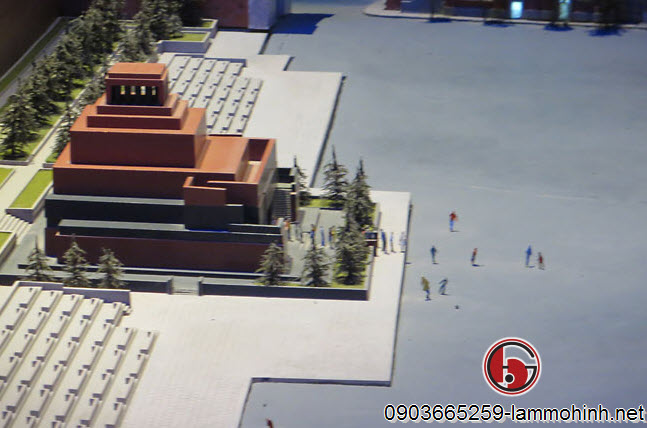 Mô hình lăng Lê Nin với hình ảnh con người được mô phỏng đặc sắc Mô hình lăng Lê Nin với hình ảnh con người được mô phỏng đặc sắc