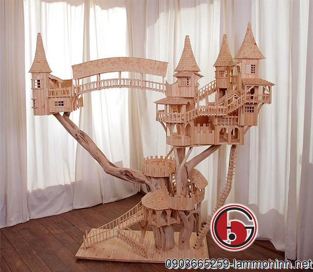 Những cầu thang uốn lượn dẫn lên ngôi nhà Những cầu thang uốn lượn dẫn lên ngôi nhà