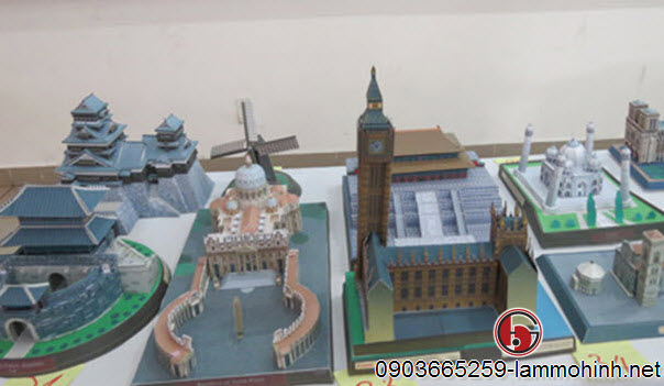 Nhiều mô hình kiến trúc của các địa danh và công trình nổi tiếng được thể hiện hoàn toàn bằng giấy Nhiều mô hình kiến trúc của các địa danh và công trình nổi tiếng được thể hiện hoàn toàn bằng giấy