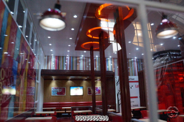 Trần, đèn và trang trí tường phòng ăn mô hình Trần, đèn và trang trí tường phòng ăn mô hình