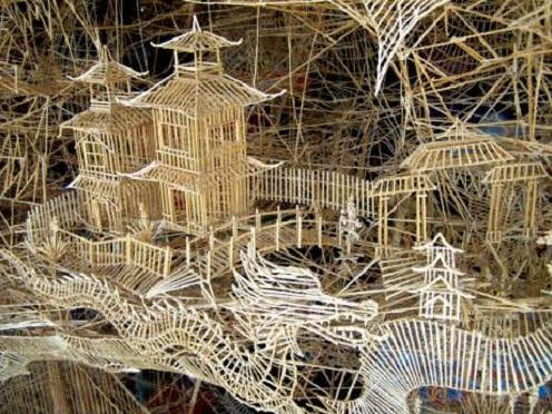 Con rồng đại diện cho khu phố Tàu và các tòa nhà Con rồng đại diện cho khu phố Tàu và các tòa nhà