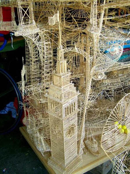 Tòa tháp đồng hồ Tòa tháp đồng hồ