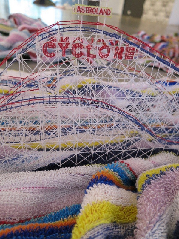 Tàu lượn siêu tốc Cyclon ở Coney Island,Mỹ Tàu lượn siêu tốc Cyclon ở Coney Island,Mỹ