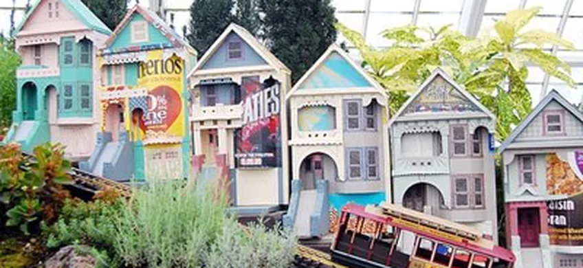 Mô hình kiến trúc xanh từ vật liệu tái chế