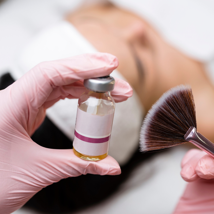 “Tế bào gốc & PRP – Tái tạo da từ chính cơ thể bạn, hiệu quả lâu dài.” Tế bào gốc hoặc PRP giúp tái tạo da tự nhiên, cải thiện đàn hồi và giảm nếp nhăn.