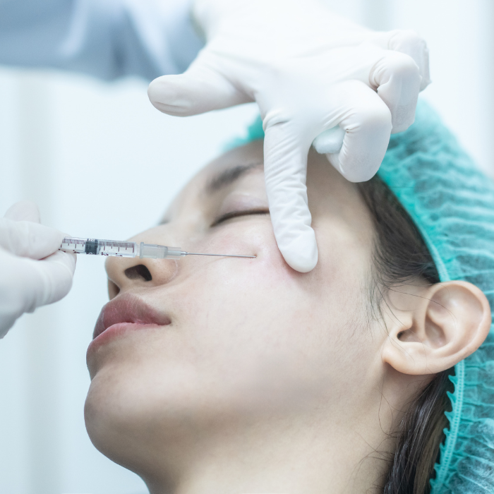 “Công nghệ RF – Nâng cơ, săn chắc da mà không xâm lấn bề mặt.” Sóng RF tác động vào lớp sâu của da, kích thích collagen và săn chắc cơ mặt.