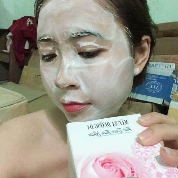 Mặt Nạ Dưỡng Da Hoa Hồng