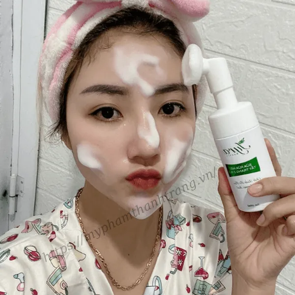 Sữa rữa mặt tẩy trang 2 in 1 Tyra