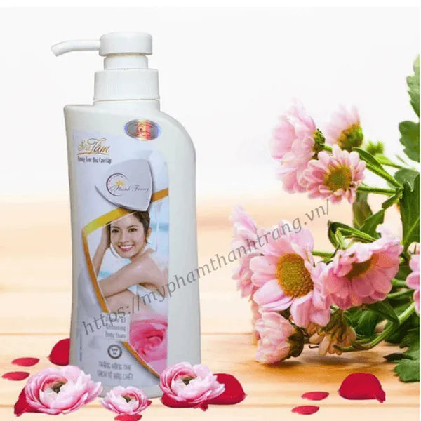 Sữa Tắm Dưỡng Sáng Da Thanh Trang