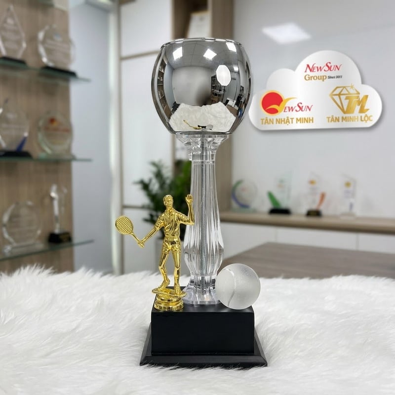 Mẫu cúp cầu lông sang trọng tôn vinh