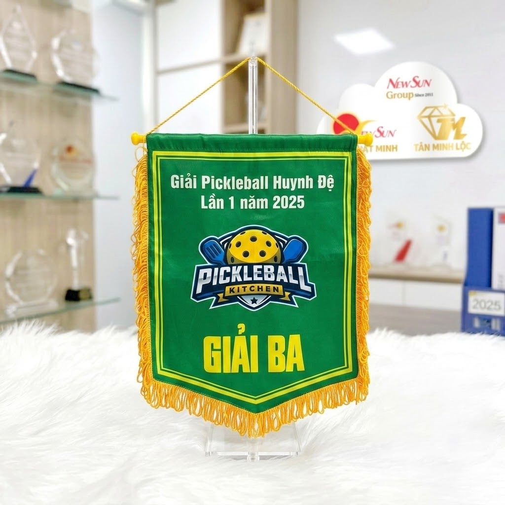 Mẫu mã băng đeo chéo hoa hậu độc quyền tân nhật minh