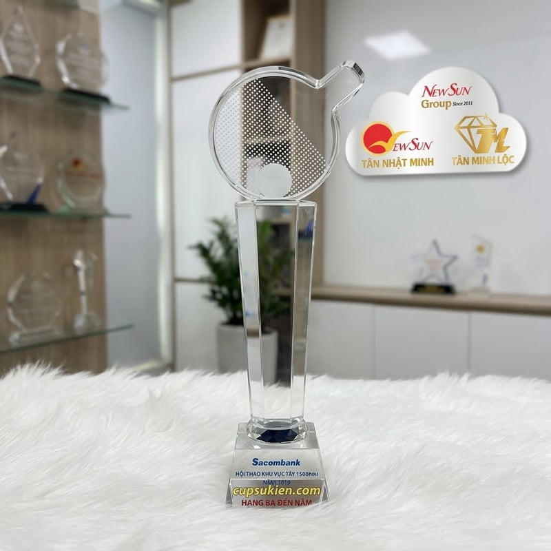 Cúp bóng bàn pha lê đẹp
