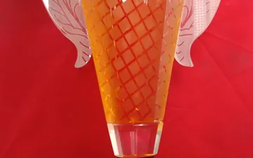 Công ty nào sản xuất Cúp pha lê đẹp ở quận 12 Thành phố Hồ Chí Minh?