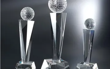 Cúp Golf Cao Cấp - Đánh bóng thành công trong lĩnh vực thể thao