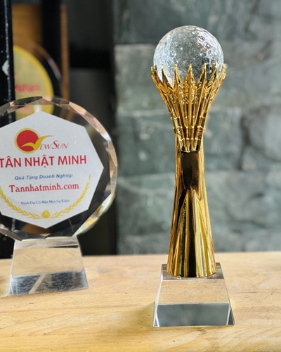 Cúp Vinh Danh - Cúp Golf - Lưu Niệm Mạ Vàng 1