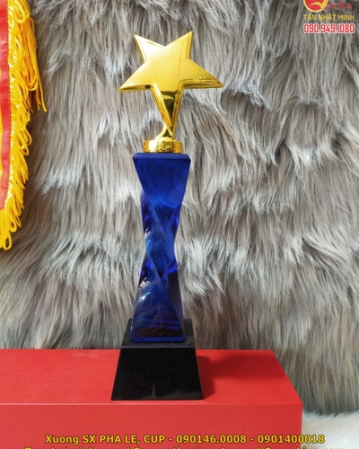 Cúp pha lê giá rẻ 3