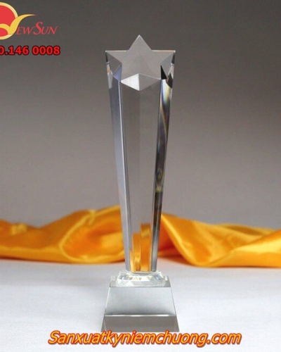 Cúp pha lê giá rẻ 31