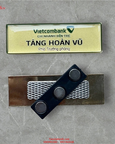 Bảng tên đeo áo