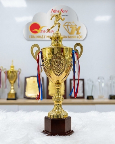 Cúp Chạy Bộ Kim Loại Cao Cấp