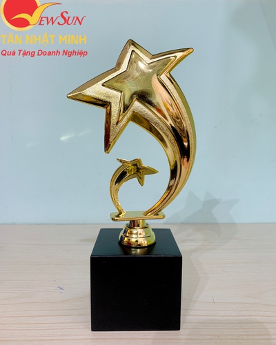 Cúp nhựa giá rẻ 21