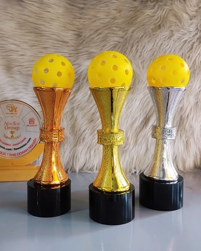 Cúp Pickleball Vinh Danh Mạ Vàng - Kết Hợp Đế Pha Lê