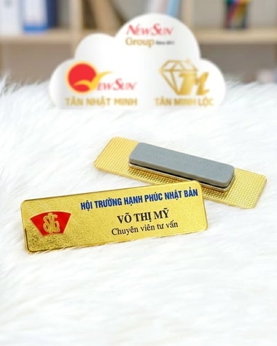Bảng Tên Nhân Viên Cài Áo - Đồng Si Vàng Giả Ăn Mòn