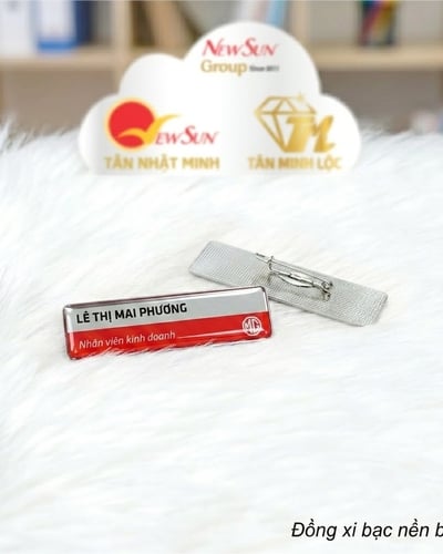 Bảng Tên Nhân Viên Cài Áo - Mạ Bạc Nền Bóng