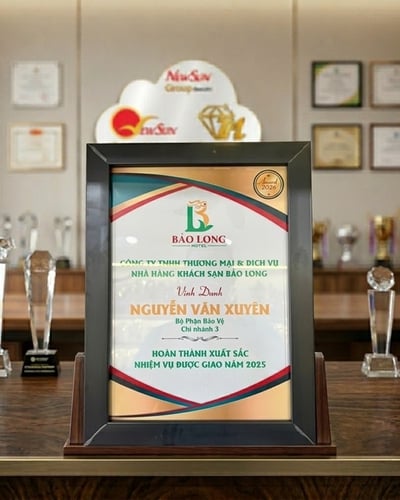 Bằng khen vinh danh, khung bằng khen