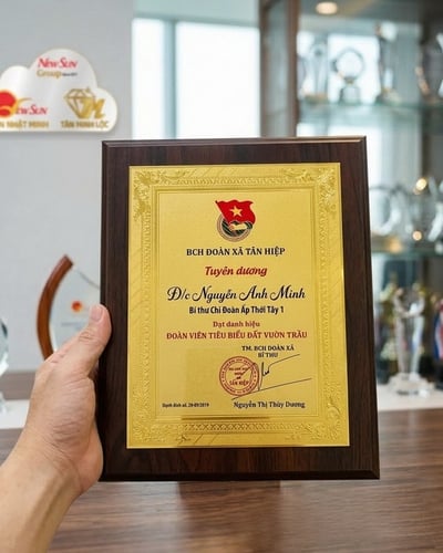 Biểu trưng Gỗ ( Nhận làm lẻ) In lá kim loại