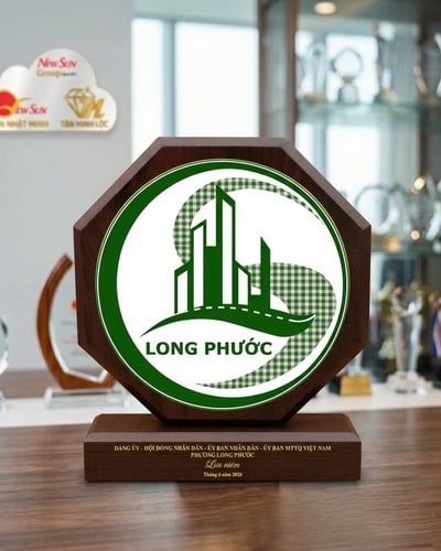 Kỷ niệm chương gỗ hình bát giác - Làm bảng vinh danh theo yêu cầu