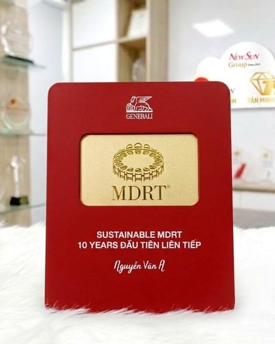 Bảng Vinh Danh Mica Sơn Đỏ BVD-M04