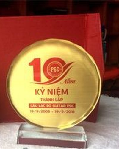 Pha lê in hình, Kỷ niệm chương hợp lớp (VIP)