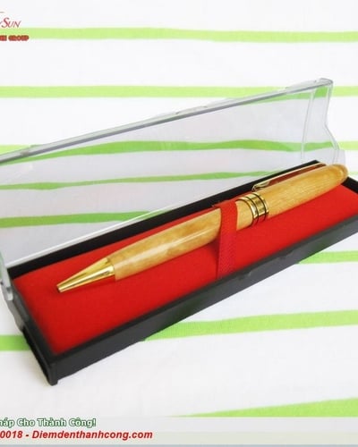 Bút Gỗ Khắc Tên Quà Tặng (2)