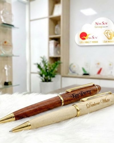 Bút Gỗ Khắc Tên Quà Tặng 