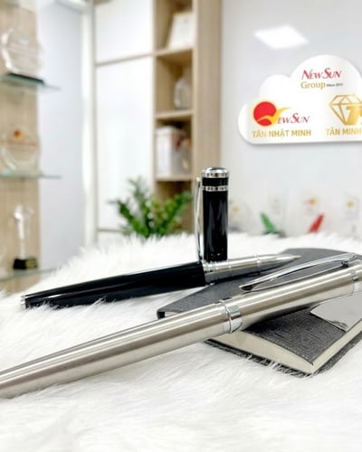 Bút Ký Kim Loại Khắc Tên Sang Trọng - Quà Tặng Doanh Nghiệp