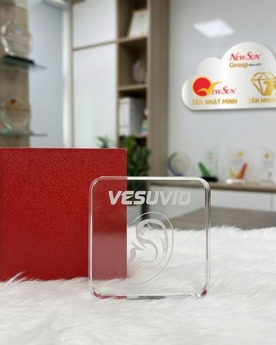 Chặn giấy pha lê hình vuông