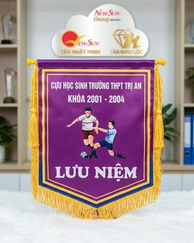 Cờ lưu niệm đẹp thịnh hành màu tím