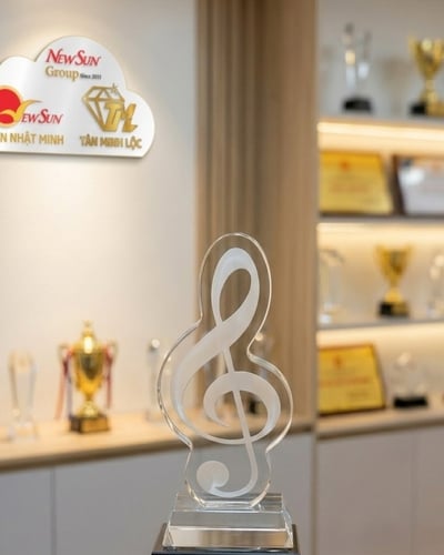 Cúp Âm Nhạc Pha Lê Nốt Nhạc