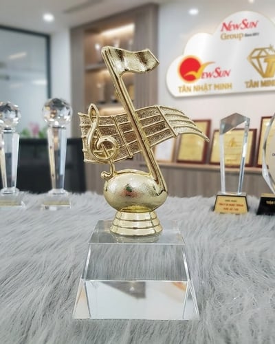 Cúp âm nhạc mini giá rẻ 8