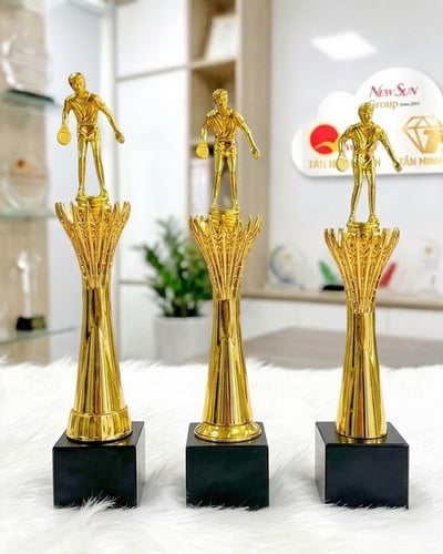 Cúp Bóng Bàn Lưu Niệm Mạ Vàng