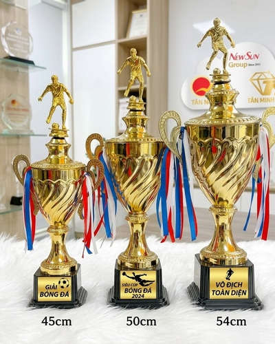 Cúp Bóng Đá Kim Loại Được Ưu Chuộng