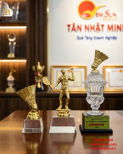 Cúp Cầu Lông - Tennis - Vinh Danh Sự Kiện (7)