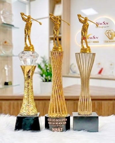 Cúp golf kim loại vinh danh đẹp thịnh hành