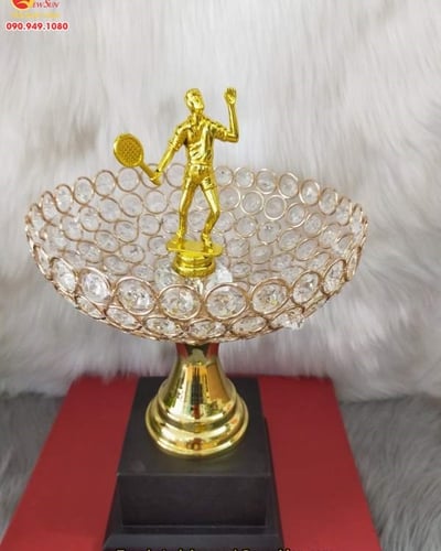 Cúp thể thao kim loại 32