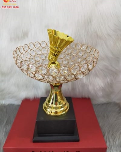 Cúp thể thao kim loại 33
