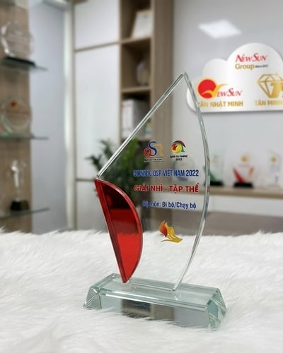 kỷ niệm chương thủy tinh giá rẻ Mẫu vát