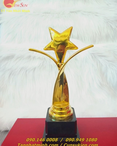 Cúp vinh danh, cúp lưu niệm mạ vàng 3