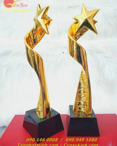 Cúp vinh danh, cúp lưu niệm mạ vàng 4